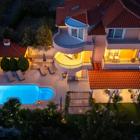 וילה Anita With Private Pool, Gym, 6 Bedrooms, Sea View