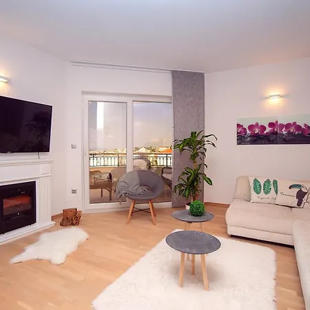 Villa Anita With Private Pool, Gym, 6 Bedrooms, Sea View Kučine